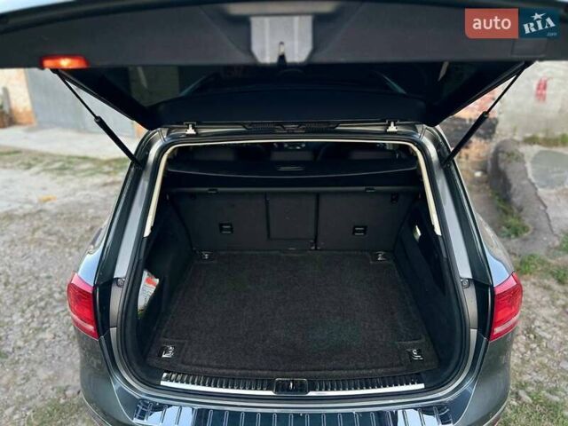 Серый Фольксваген Туарег, объемом двигателя 2.97 л и пробегом 274 тыс. км за 20500 $, фото 22 на Automoto.ua