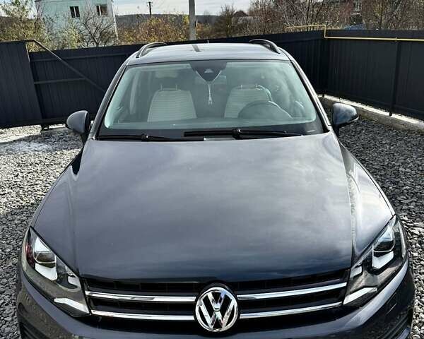 Сірий Фольксваген Туарег, об'ємом двигуна 2.97 л та пробігом 282 тис. км за 21300 $, фото 3 на Automoto.ua