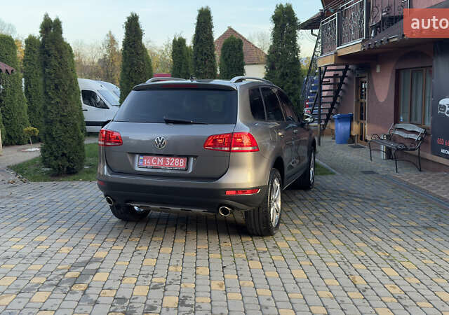 Сірий Фольксваген Туарег, об'ємом двигуна 2.97 л та пробігом 223 тис. км за 24600 $, фото 58 на Automoto.ua