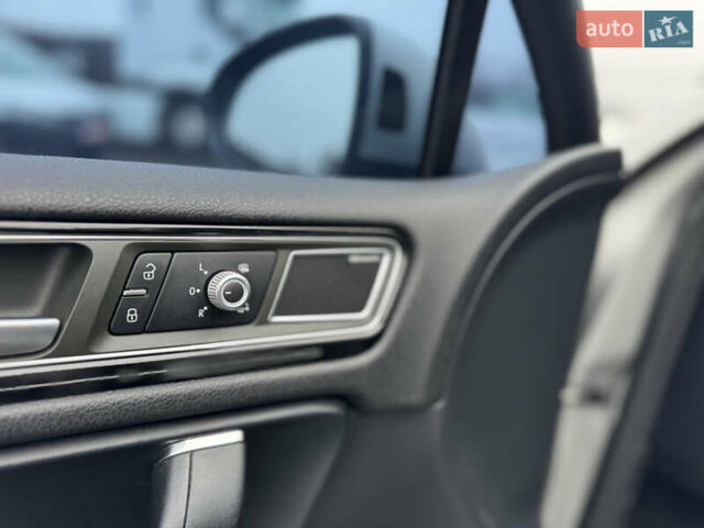 Сірий Фольксваген Туарег, об'ємом двигуна 3 л та пробігом 190 тис. км за 23800 $, фото 62 на Automoto.ua