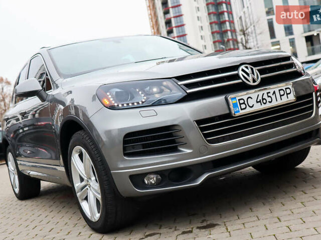 Серый Фольксваген Туарег, объемом двигателя 2.97 л и пробегом 142 тыс. км за 25500 $, фото 14 на Automoto.ua