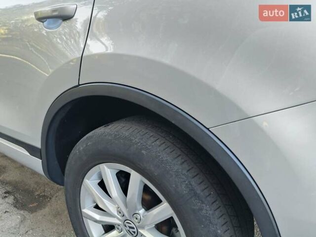 Серый Фольксваген Туарег, объемом двигателя 3.6 л и пробегом 174 тыс. км за 19000 $, фото 8 на Automoto.ua