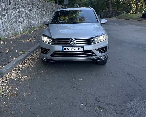 Сірий Фольксваген Туарег, об'ємом двигуна 2.97 л та пробігом 190 тис. км за 29999 $, фото 45 на Automoto.ua