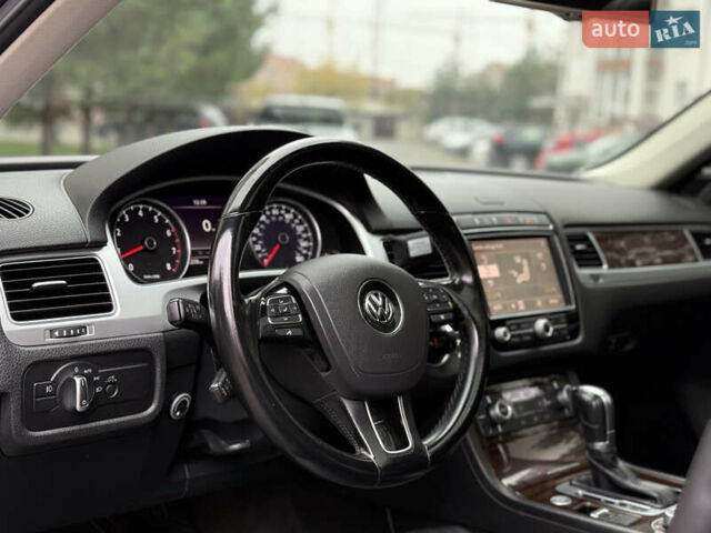 Сірий Фольксваген Туарег, об'ємом двигуна 3.6 л та пробігом 220 тис. км за 21777 $, фото 10 на Automoto.ua