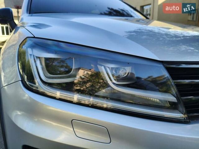 Серый Фольксваген Туарег, объемом двигателя 3.6 л и пробегом 174 тыс. км за 19000 $, фото 11 на Automoto.ua