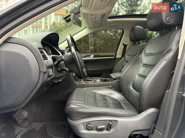 Сірий Фольксваген Туарег, об'ємом двигуна 3.6 л та пробігом 220 тис. км за 21777 $, фото 12 на Automoto.ua