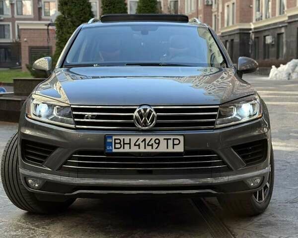 Сірий Фольксваген Туарег, об'ємом двигуна 3.6 л та пробігом 145 тис. км за 19000 $, фото 20 на Automoto.ua