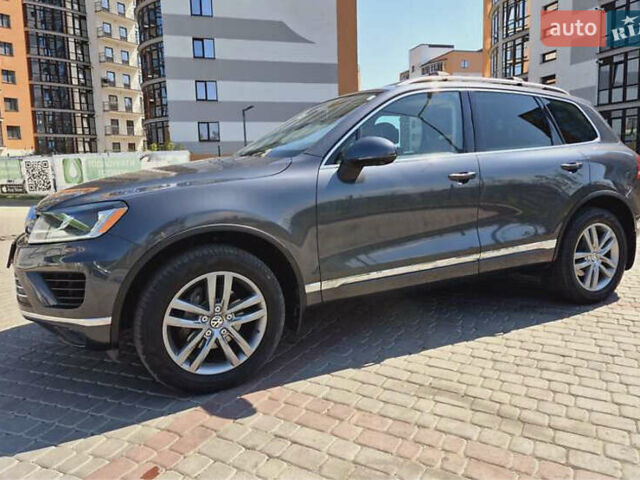 Сірий Фольксваген Туарег, об'ємом двигуна 2.97 л та пробігом 202 тис. км за 22800 $, фото 9 на Automoto.ua