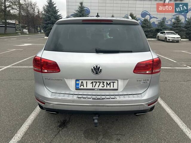 Серый Фольксваген Туарег, объемом двигателя 2.97 л и пробегом 196 тыс. км за 28000 $, фото 10 на Automoto.ua