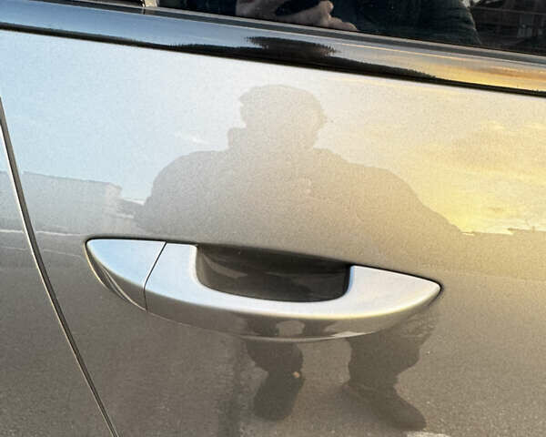 Серый Фольксваген Туарег, объемом двигателя 2.97 л и пробегом 220 тыс. км за 23500 $, фото 21 на Automoto.ua