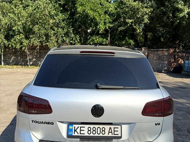 Серый Фольксваген Туарег, объемом двигателя 3.6 л и пробегом 169 тыс. км за 22000 $, фото 3 на Automoto.ua