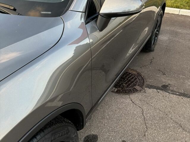 Серый Фольксваген Туарег, объемом двигателя 3 л и пробегом 200 тыс. км за 23500 $, фото 5 на Automoto.ua