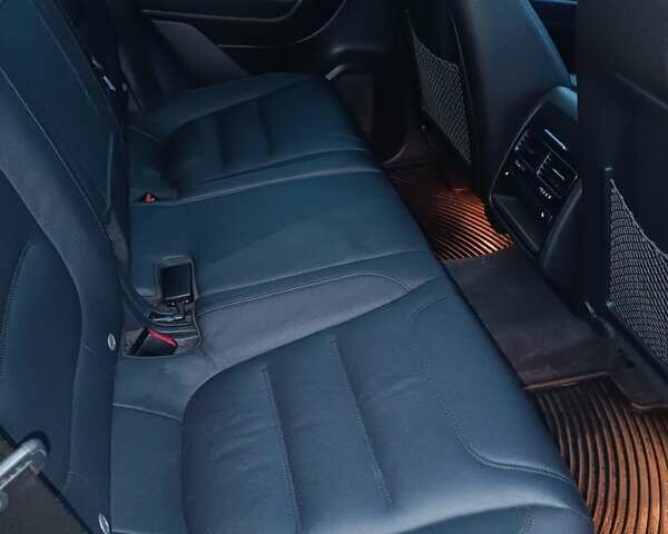 Серый Фольксваген Туарег, объемом двигателя 3.6 л и пробегом 165 тыс. км за 17500 $, фото 19 на Automoto.ua