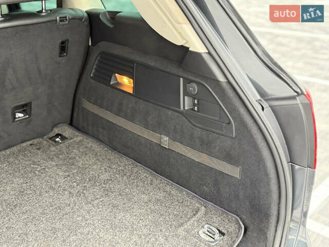 Серый Фольксваген Туарег, объемом двигателя 3 л и пробегом 186 тыс. км за 22500 $, фото 23 на Automoto.ua