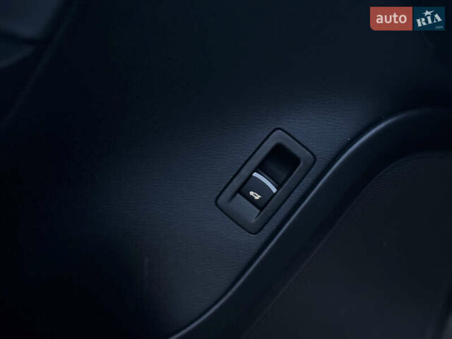 Серый Фольксваген Туарег, объемом двигателя 3 л и пробегом 205 тыс. км за 27500 $, фото 45 на Automoto.ua