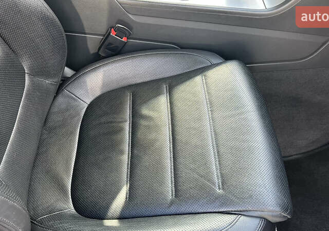 Серый Фольксваген Туарег, объемом двигателя 3 л и пробегом 173 тыс. км за 32000 $, фото 16 на Automoto.ua