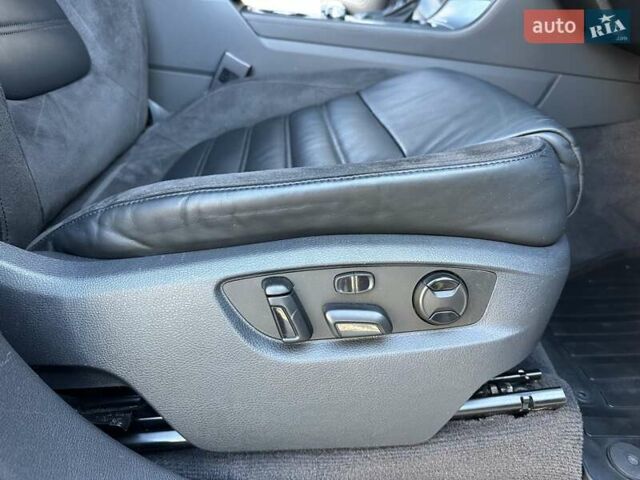 Серый Фольксваген Туарег, объемом двигателя 3 л и пробегом 193 тыс. км за 23450 $, фото 56 на Automoto.ua