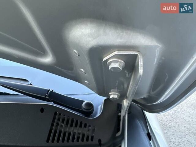 Серый Фольксваген Туарег, объемом двигателя 3 л и пробегом 193 тыс. км за 23450 $, фото 106 на Automoto.ua