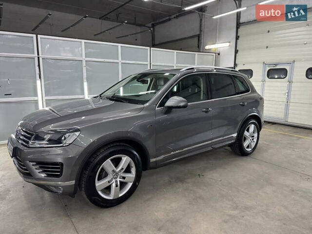 Сірий Фольксваген Туарег, об'ємом двигуна 2.97 л та пробігом 104 тис. км за 29900 $, фото 1 на Automoto.ua