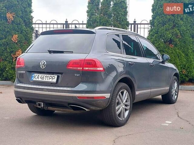 Серый Фольксваген Туарег, объемом двигателя 2.97 л и пробегом 273 тыс. км за 21999 $, фото 4 на Automoto.ua