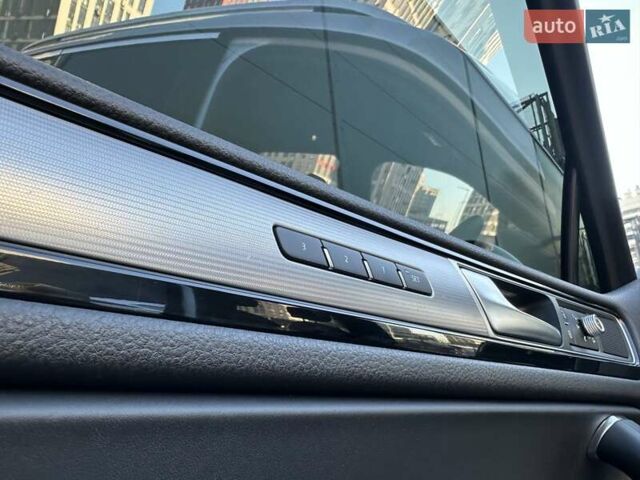 Серый Фольксваген Туарег, объемом двигателя 3 л и пробегом 193 тыс. км за 23450 $, фото 38 на Automoto.ua