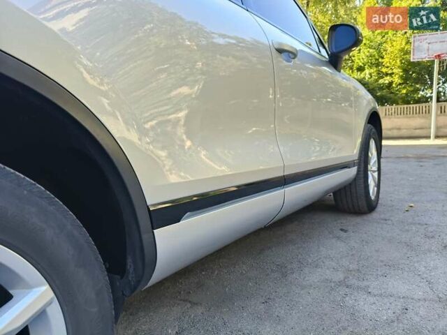 Серый Фольксваген Туарег, объемом двигателя 3.6 л и пробегом 174 тыс. км за 19000 $, фото 10 на Automoto.ua