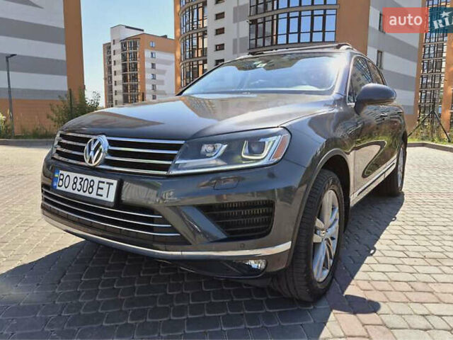 Сірий Фольксваген Туарег, об'ємом двигуна 2.97 л та пробігом 202 тис. км за 22800 $, фото 6 на Automoto.ua
