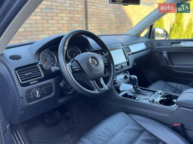 Фольксваген Туарег 2015 в Виннице на Automoto.ua Серый Фольксваген Туарег, объемом двигателя 2.97 л и пробегом 250 тыс. км за 22900 $, фото 18 на Automoto.ua