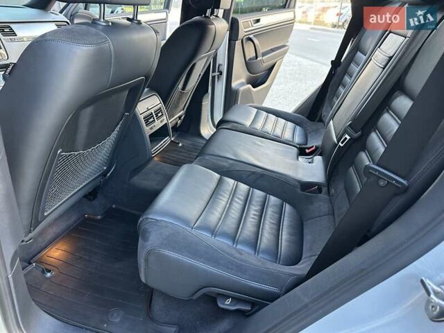 Серый Фольксваген Туарег, объемом двигателя 3 л и пробегом 193 тыс. км за 23450 $, фото 77 на Automoto.ua