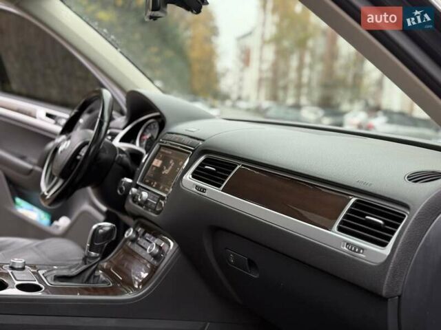Сірий Фольксваген Туарег, об'ємом двигуна 3.6 л та пробігом 200 тис. км за 18500 $, фото 24 на Automoto.ua