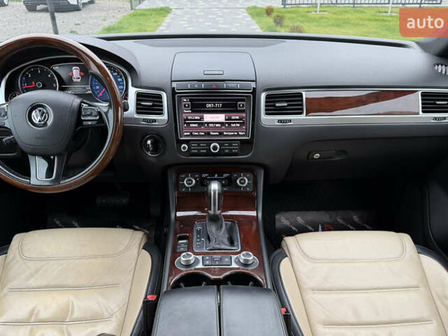 Серый Фольксваген Туарег, объемом двигателя 3 л и пробегом 228 тыс. км за 24900 $, фото 34 на Automoto.ua