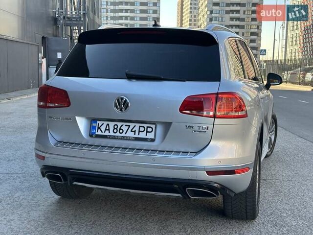 Серый Фольксваген Туарег, объемом двигателя 3 л и пробегом 193 тыс. км за 23450 $, фото 10 на Automoto.ua