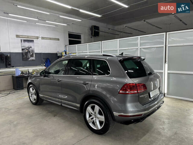 Сірий Фольксваген Туарег, об'ємом двигуна 2.97 л та пробігом 104 тис. км за 29900 $, фото 5 на Automoto.ua