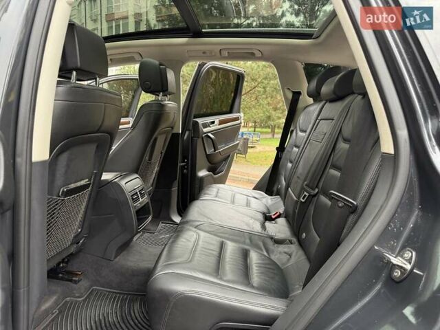 Сірий Фольксваген Туарег, об'ємом двигуна 3.6 л та пробігом 200 тис. км за 18500 $, фото 34 на Automoto.ua