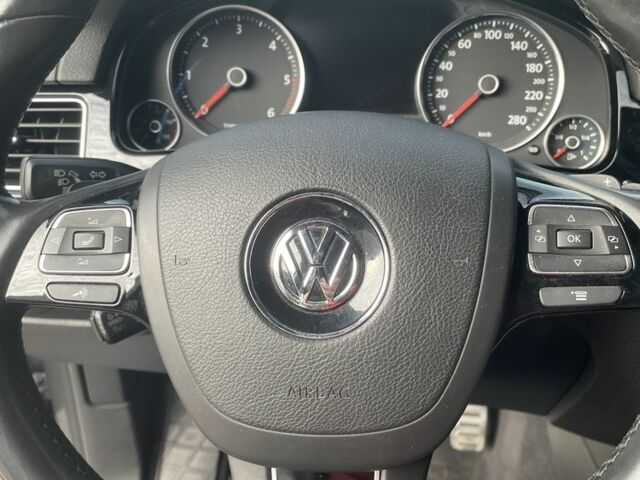 Сірий Фольксваген Туарег, об'ємом двигуна 3 л та пробігом 262 тис. км за 27999 $, фото 8 на Automoto.ua