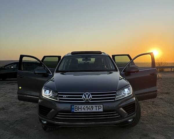 Сірий Фольксваген Туарег, об'ємом двигуна 3.6 л та пробігом 145 тис. км за 19000 $, фото 15 на Automoto.ua