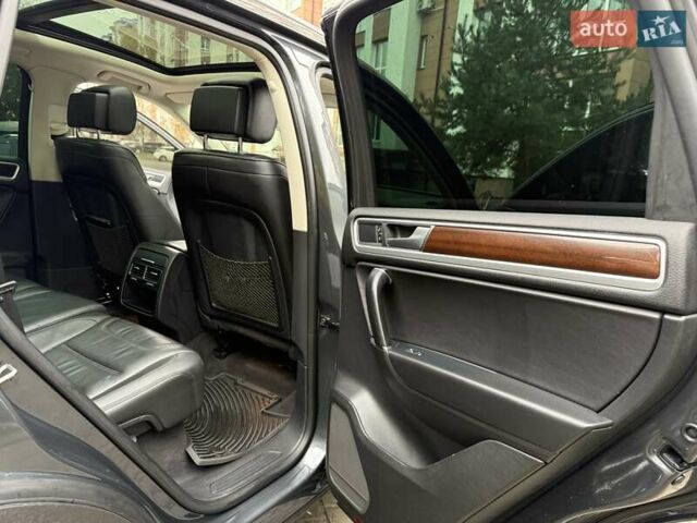 Сірий Фольксваген Туарег, об'ємом двигуна 3.6 л та пробігом 200 тис. км за 18500 $, фото 30 на Automoto.ua