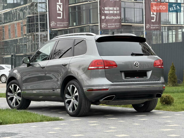 Серый Фольксваген Туарег, объемом двигателя 3 л и пробегом 228 тыс. км за 24900 $, фото 15 на Automoto.ua