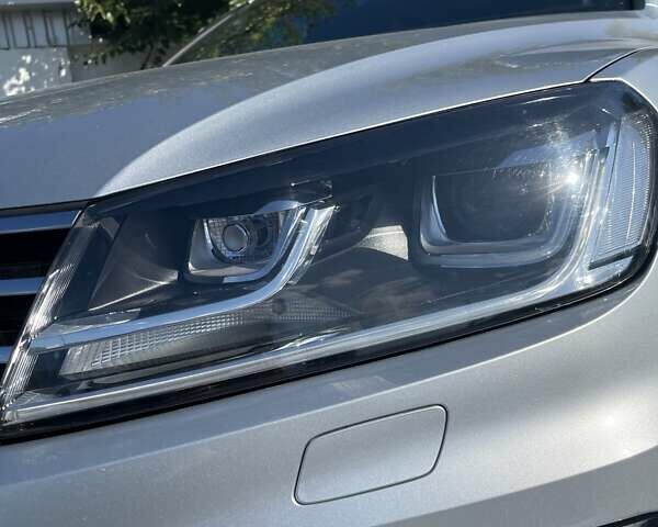 Сірий Фольксваген Туарег, об'ємом двигуна 2.97 л та пробігом 190 тис. км за 29999 $, фото 6 на Automoto.ua