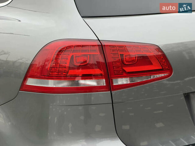 Серый Фольксваген Туарег, объемом двигателя 3 л и пробегом 228 тыс. км за 24900 $, фото 20 на Automoto.ua