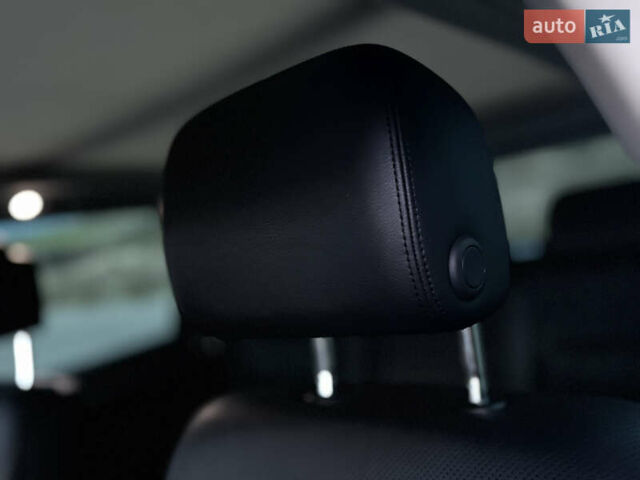 Серый Фольксваген Туарег, объемом двигателя 3 л и пробегом 205 тыс. км за 27500 $, фото 51 на Automoto.ua