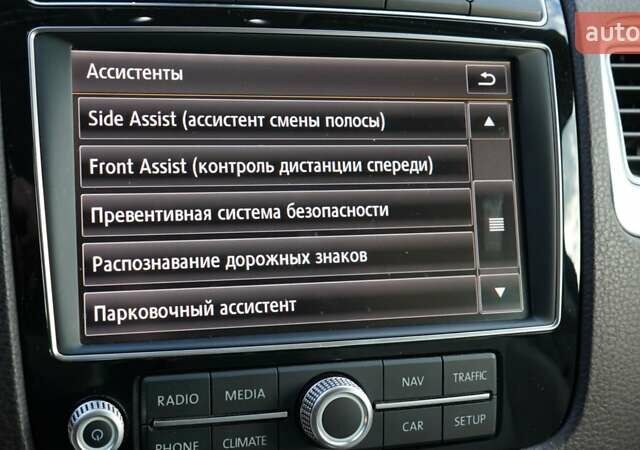 Серый Фольксваген Туарег, объемом двигателя 2.97 л и пробегом 178 тыс. км за 24200 $, фото 37 на Automoto.ua