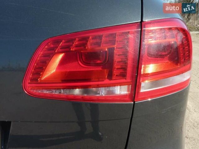 Серый Фольксваген Туарег, объемом двигателя 2.97 л и пробегом 178 тыс. км за 24200 $, фото 16 на Automoto.ua