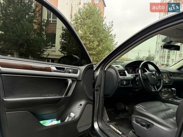 Сірий Фольксваген Туарег, об'ємом двигуна 3.6 л та пробігом 200 тис. км за 18500 $, фото 16 на Automoto.ua