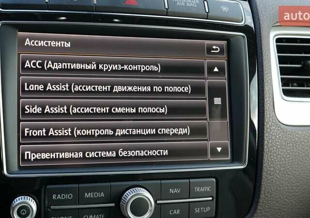 Серый Фольксваген Туарег, объемом двигателя 2.97 л и пробегом 178 тыс. км за 24200 $, фото 40 на Automoto.ua