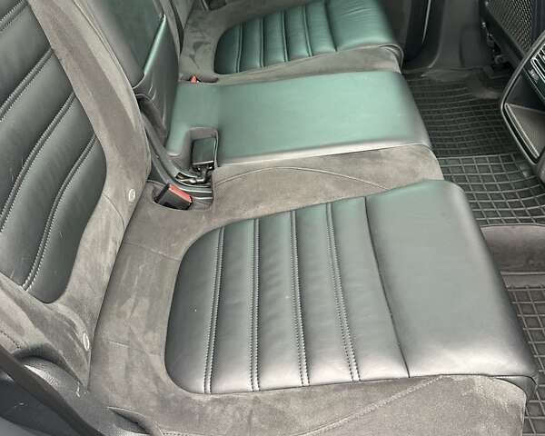 Серый Фольксваген Туарег, объемом двигателя 2.97 л и пробегом 196 тыс. км за 28000 $, фото 23 на Automoto.ua