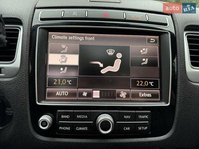 Сірий Фольксваген Туарег, об'ємом двигуна 3.6 л та пробігом 200 тис. км за 18500 $, фото 45 на Automoto.ua