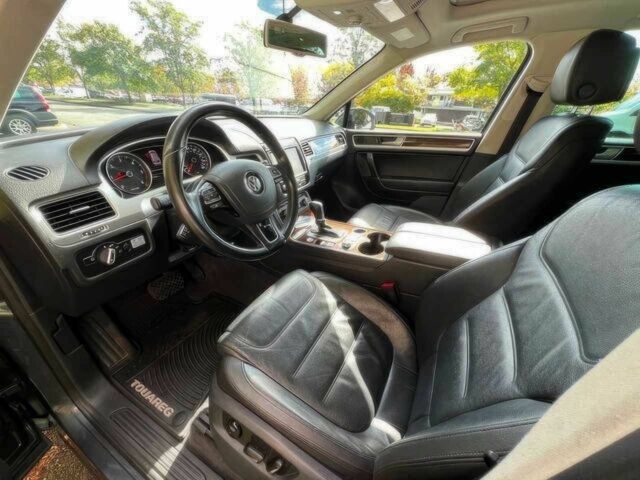 Серый Фольксваген Туарег, объемом двигателя 3 л и пробегом 74 тыс. км за 18900 $, фото 6 на Automoto.ua