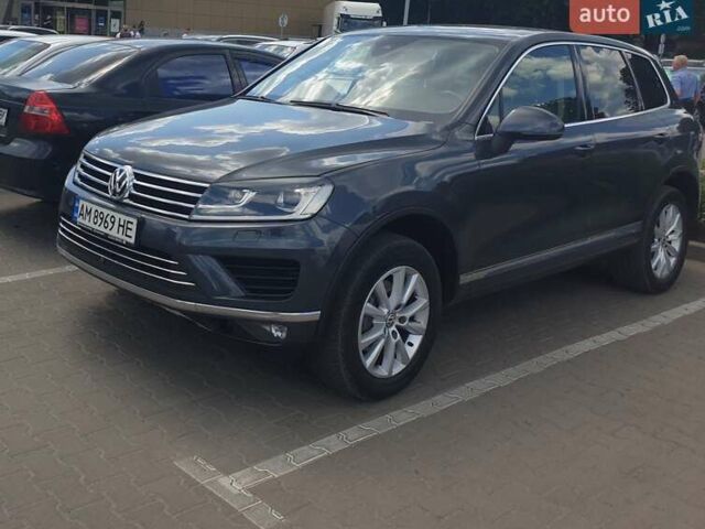 Серый Фольксваген Туарег, объемом двигателя 2.97 л и пробегом 178 тыс. км за 24200 $, фото 3 на Automoto.ua