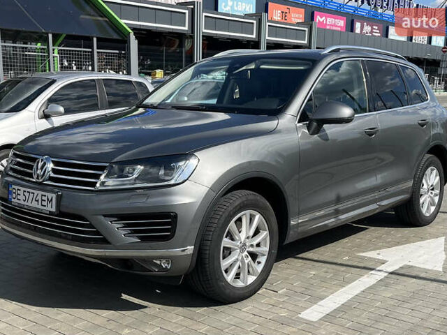 Серый Фольксваген Туарег, объемом двигателя 3 л и пробегом 173 тыс. км за 32000 $, фото 9 на Automoto.ua